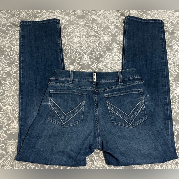 Ariat Women’s Size 30Long (sz 10 35 inch inseam) Straight Leg Perfect Rise Style - Picture 2 of 8